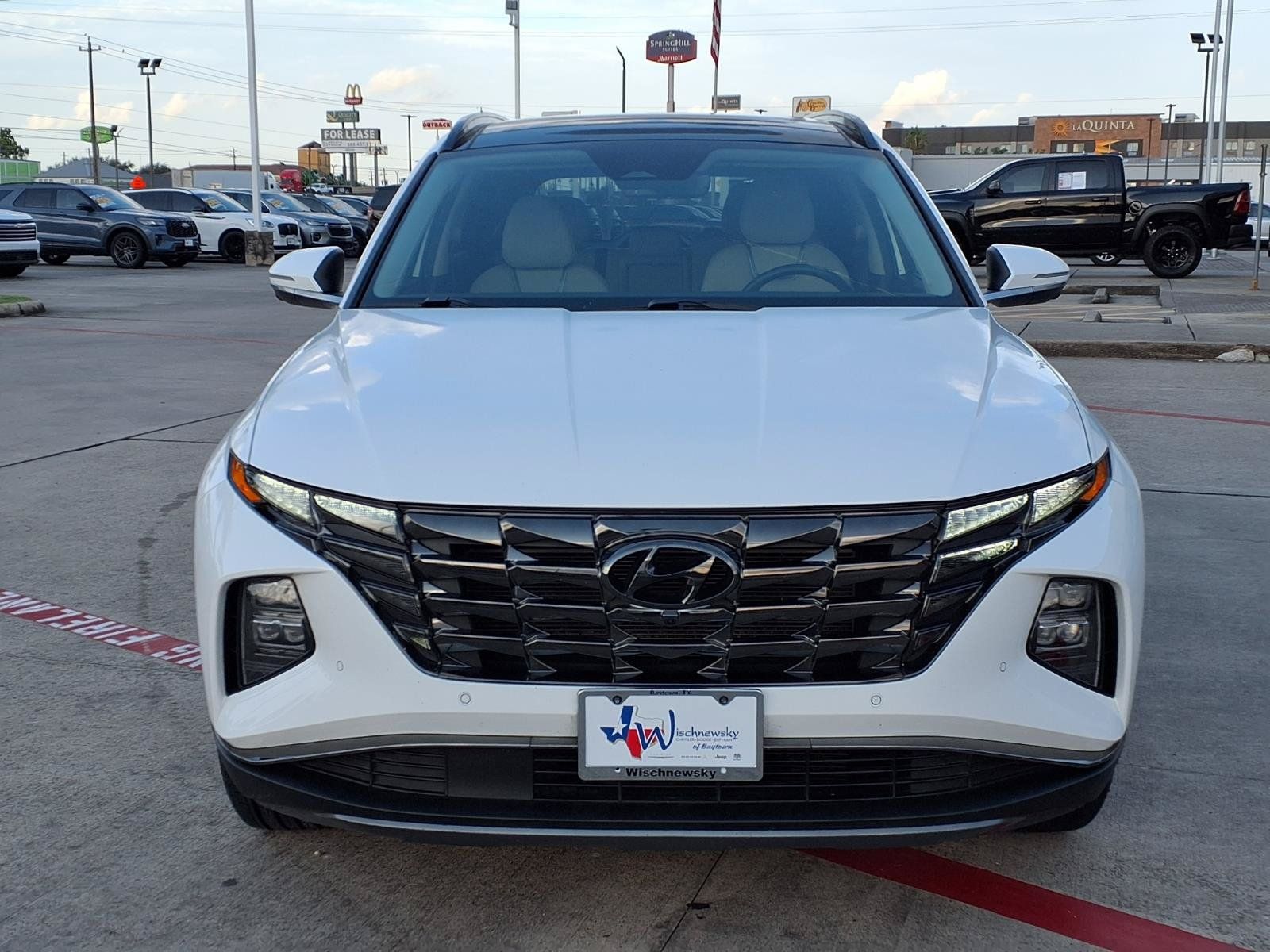 2024 Hyundai Tucson Limited White at Legacy Ford