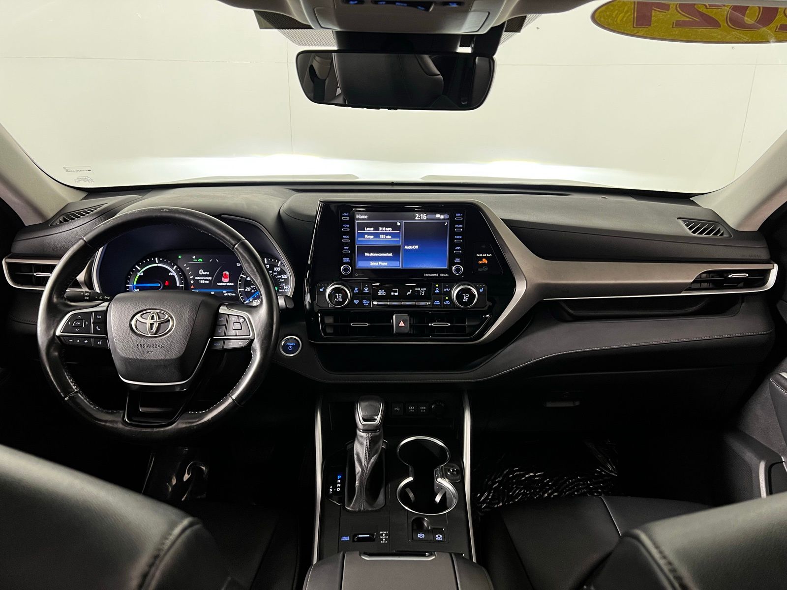 Thumbnail: 2021 Toyota Highlander - 25