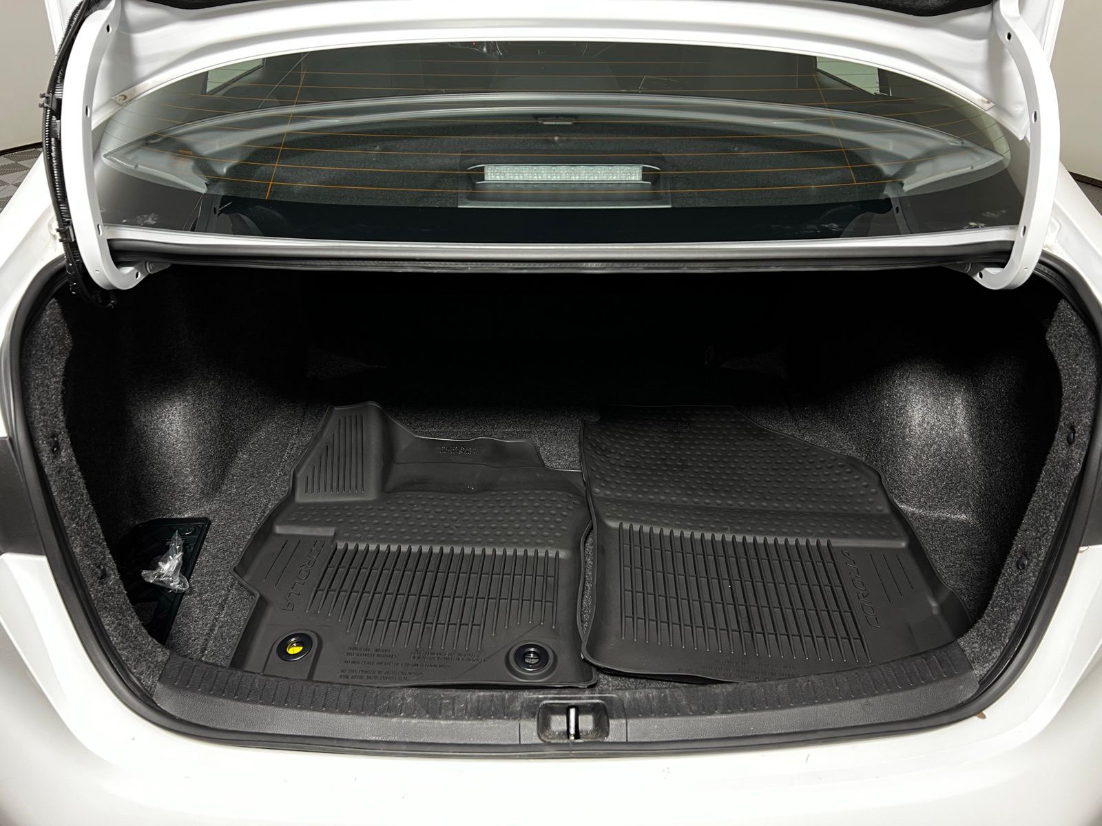 Thumbnail: 2025 Toyota Corolla - 21