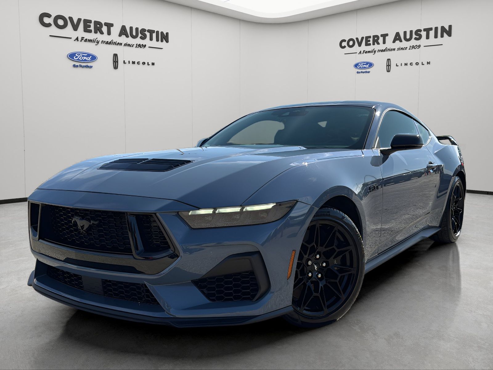 Vapor Blue 2024 Ford Mustang Coupe Rear-Wheel Drive 6-Speed Manual