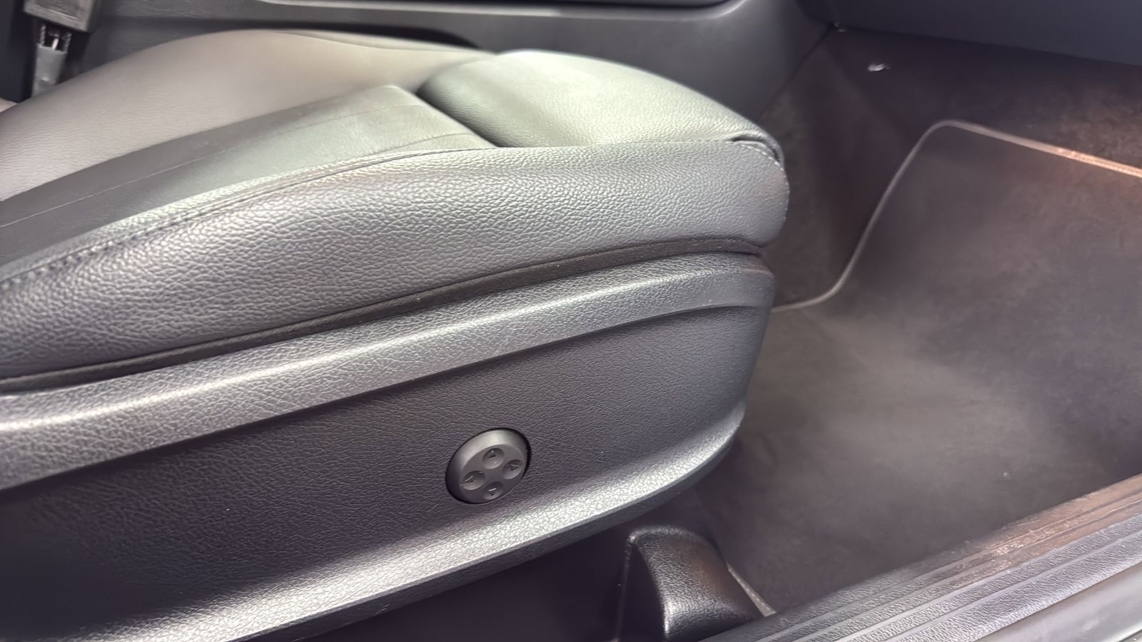 Used Car 2024 Mercedes-benz Glb  Glb 250 For Sale Under $35,000 In Austin, Texas