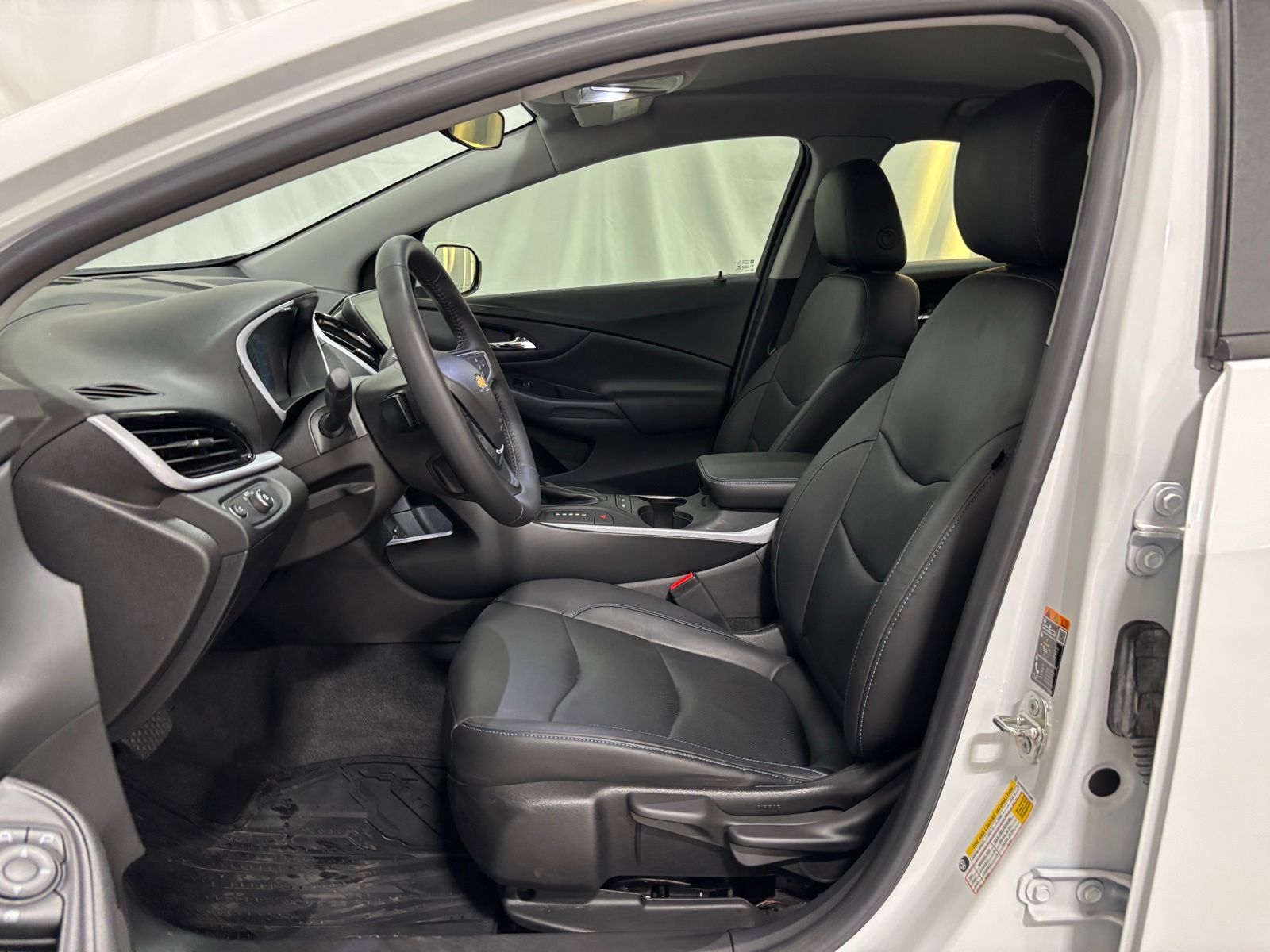 Used Car 2018 Chevrolet Volt  Lt For Sale Under $15,000 In Austin, Texas