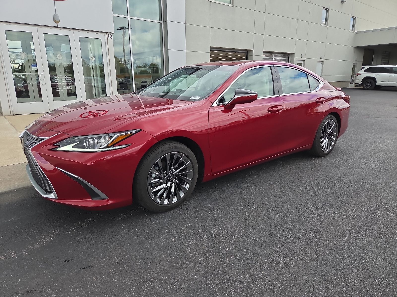 used 2025 Lexus ES car, priced at $47,950