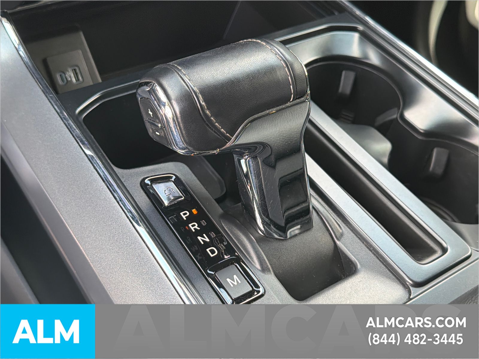 Used 2023 White Ford Lariat image 35