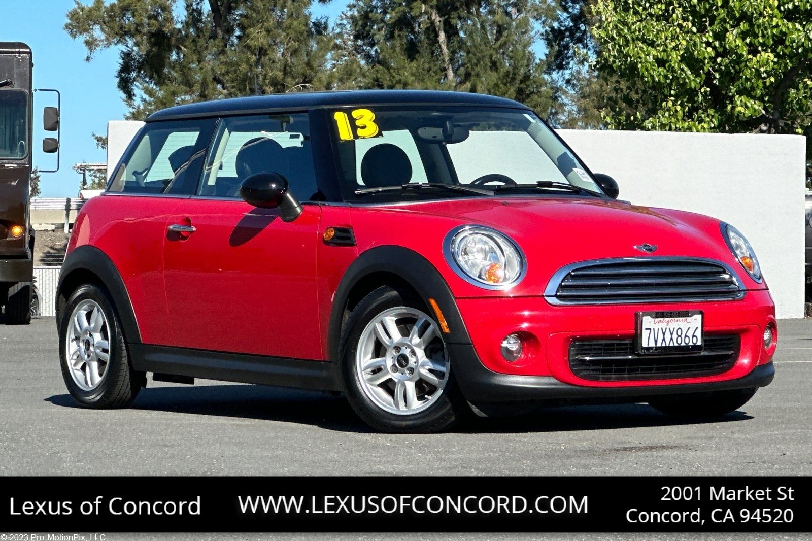 2013 MINI Cooper Hatchback FWD