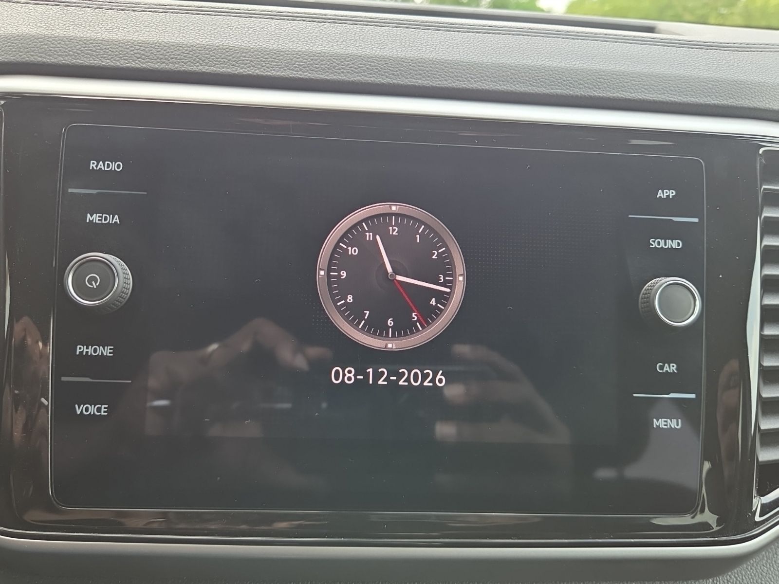 Used 2023 Gray Volkswagen 3.6L V6 SE w/Technology image 34