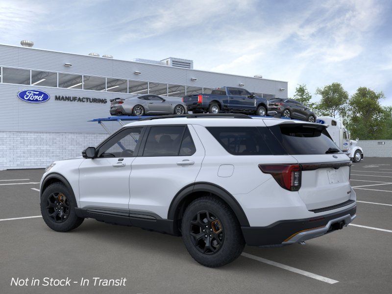 New 2026 Space White Metallic Ford Tremor image 6