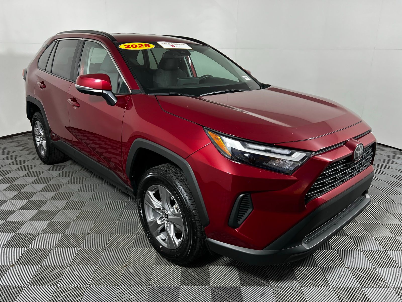 Thumbnail: 2025 Toyota RAV4 - 3