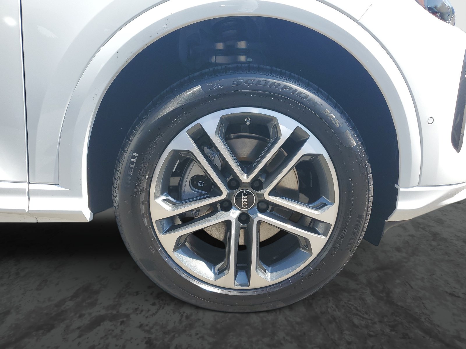 Vehicle photo