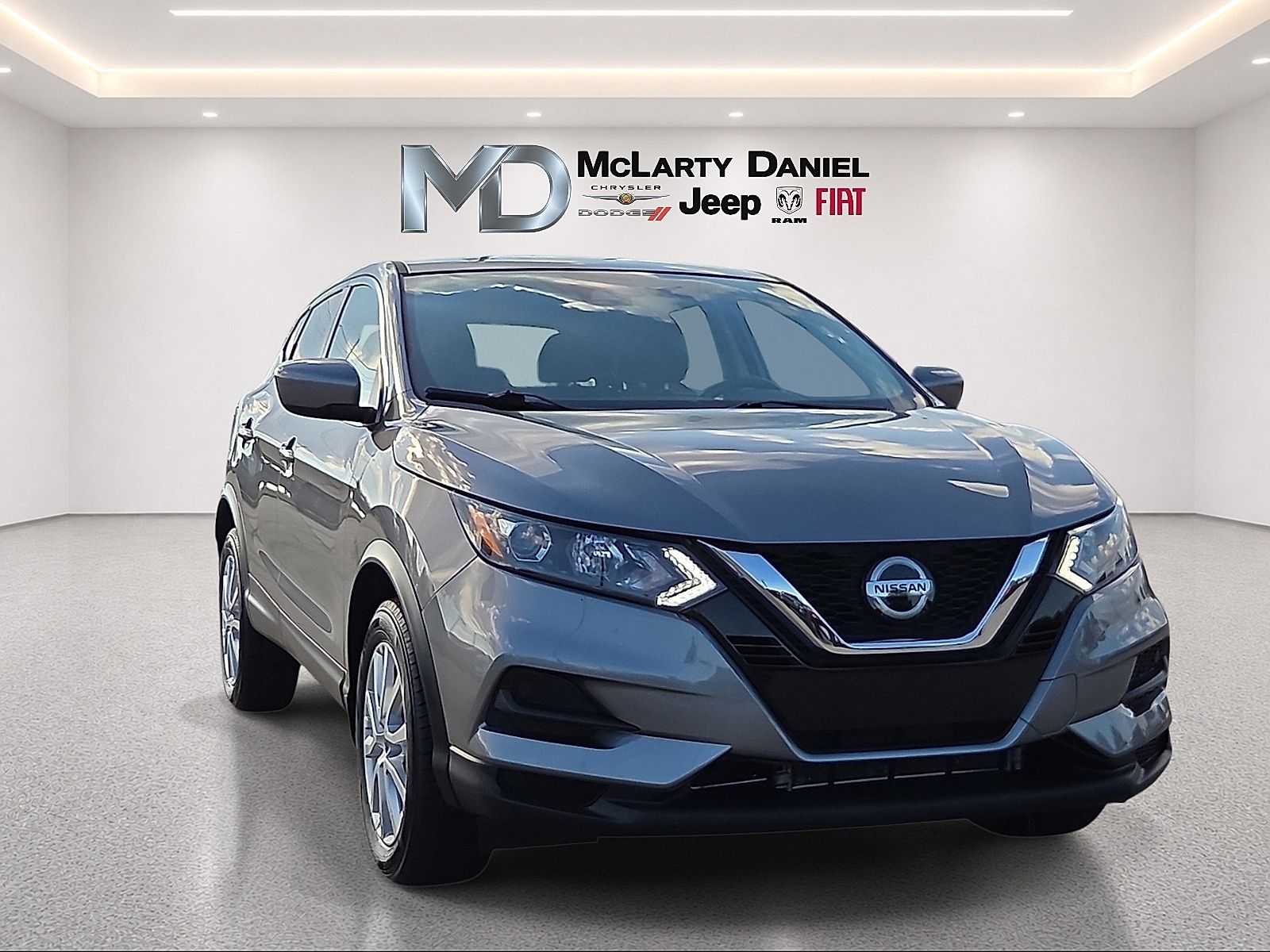 Gray (Gun Metallic) 2021 Nissan Rogue Sport SUV / Crossover Front-Wheel Drive Continuously Variable Transmission