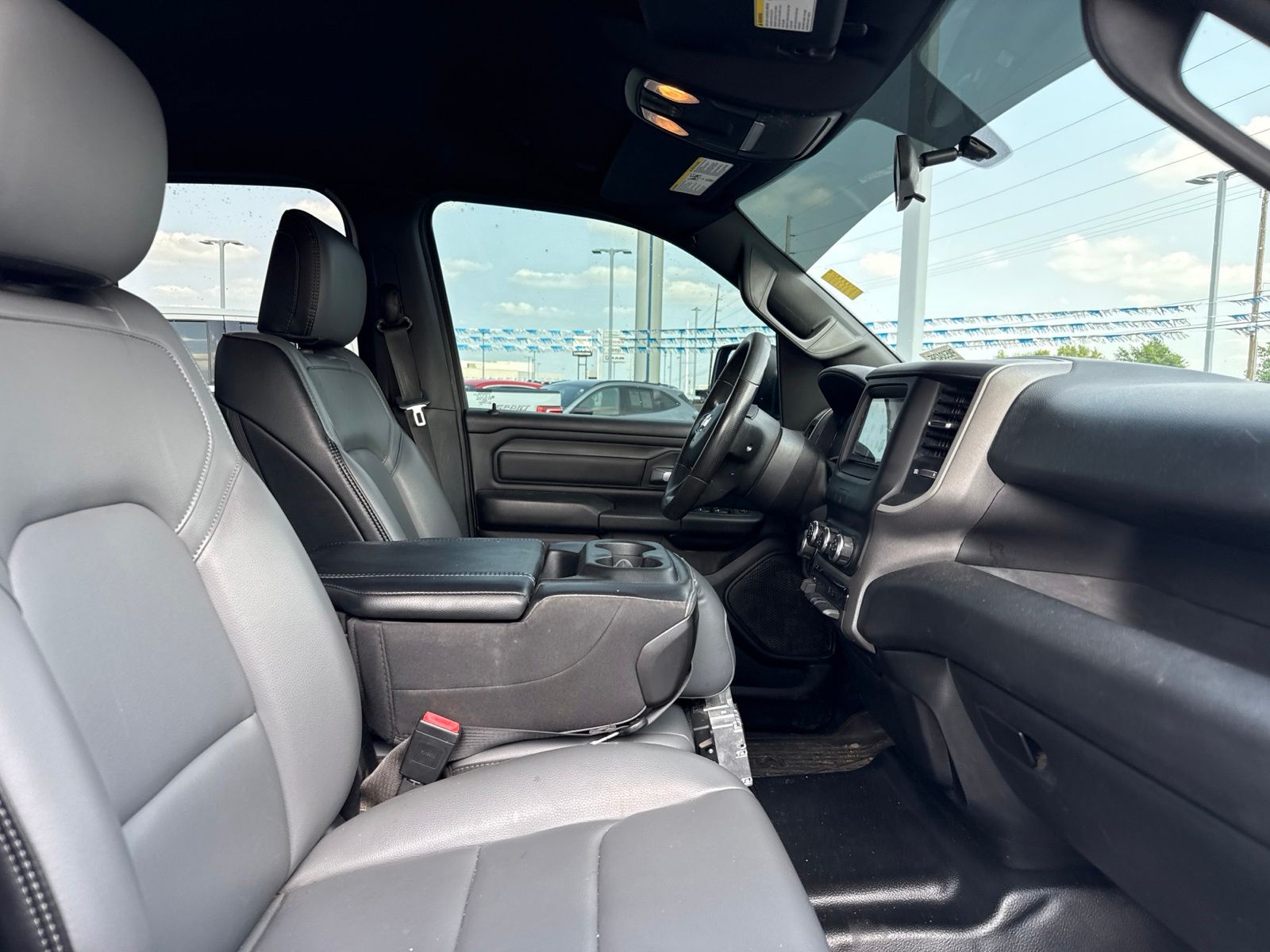 2023 Ram 1500 image 15