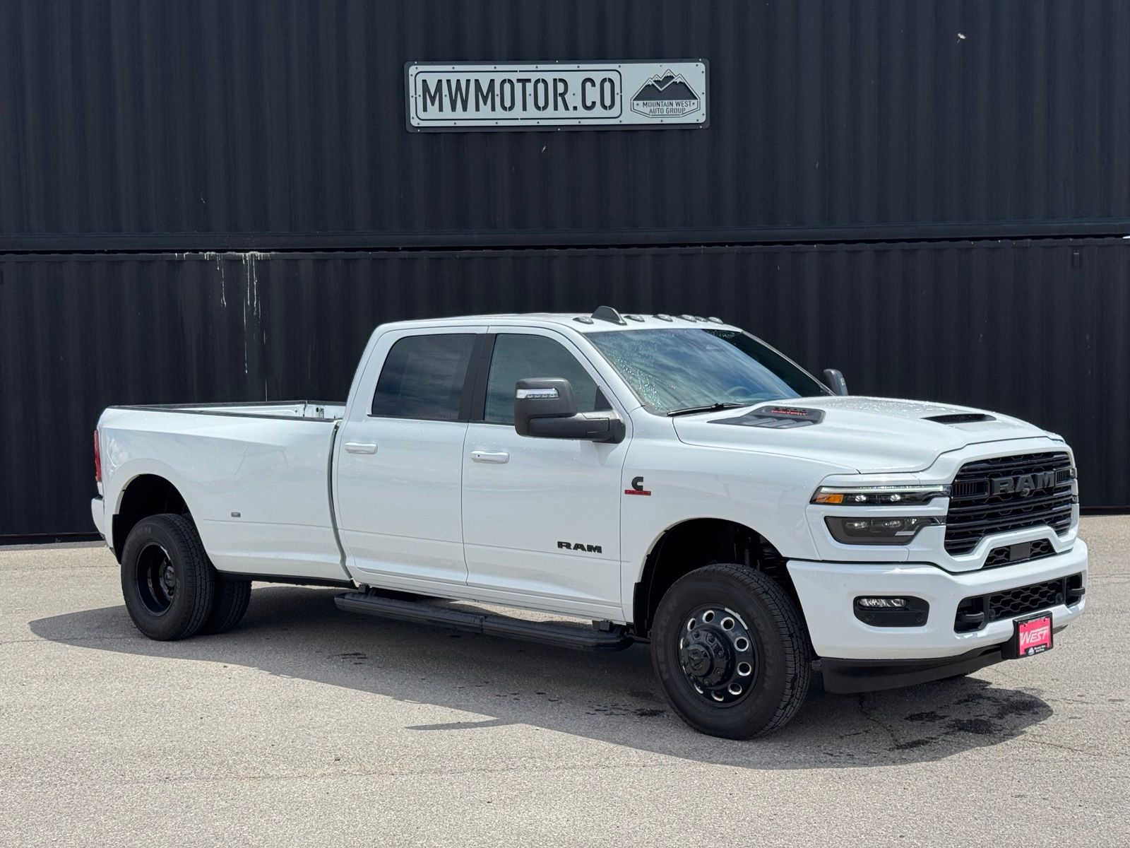 2026 RAM 3500 Laramie 4X4 Crew Cab LWB's photo