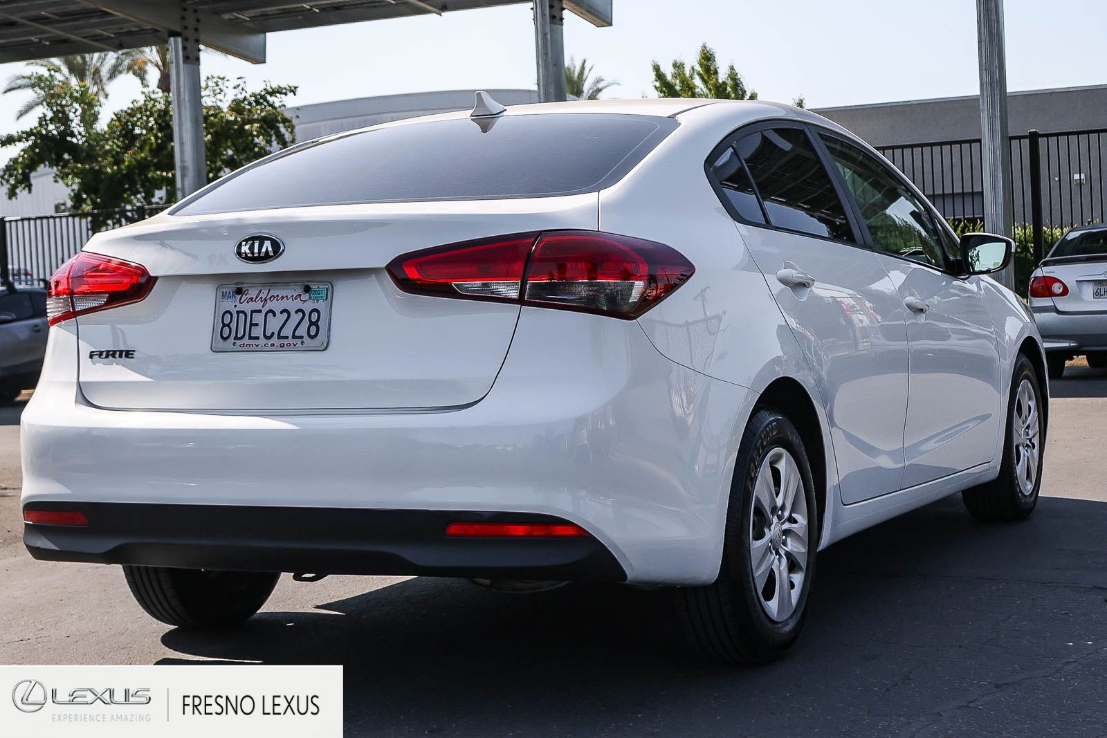 Used 2018 White Kia LX image 6