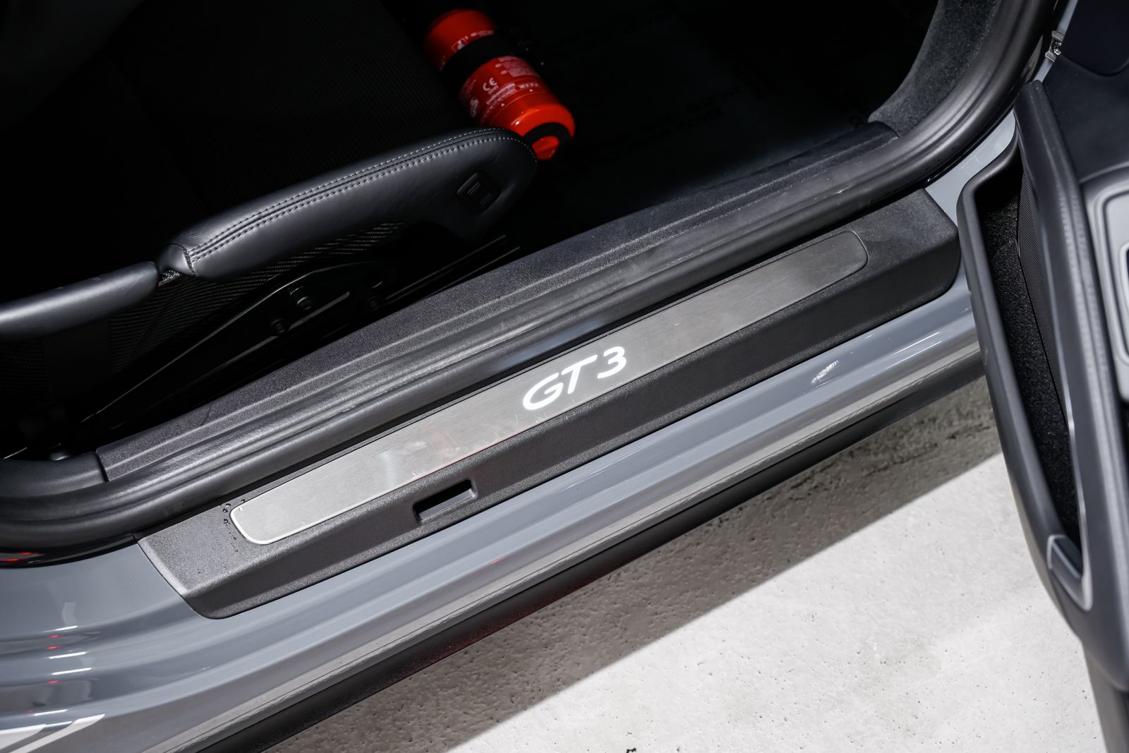 2018 Porsche 911 GT3 — photo 25