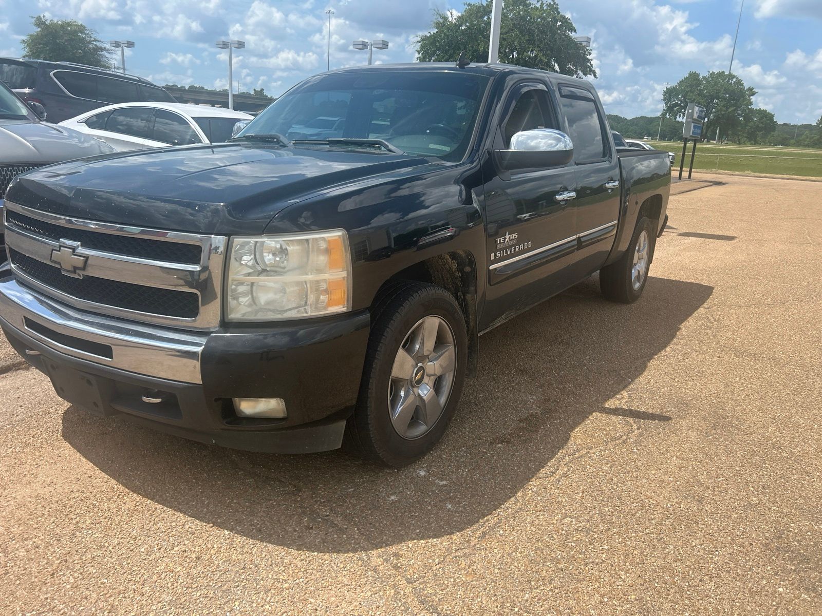 Black 2009 Chevrolet Silverado 1500 LT Crew Cab RWD Pickup Truck 4X2 6-Speed Automatic