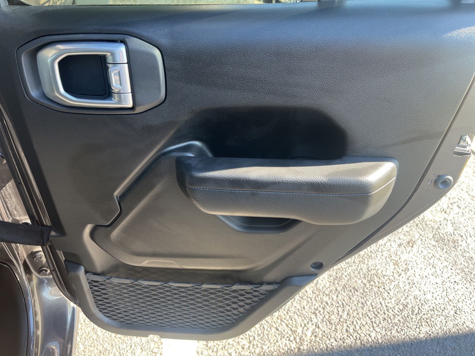 Used 2025 Gray Jeep Sport S image 14
