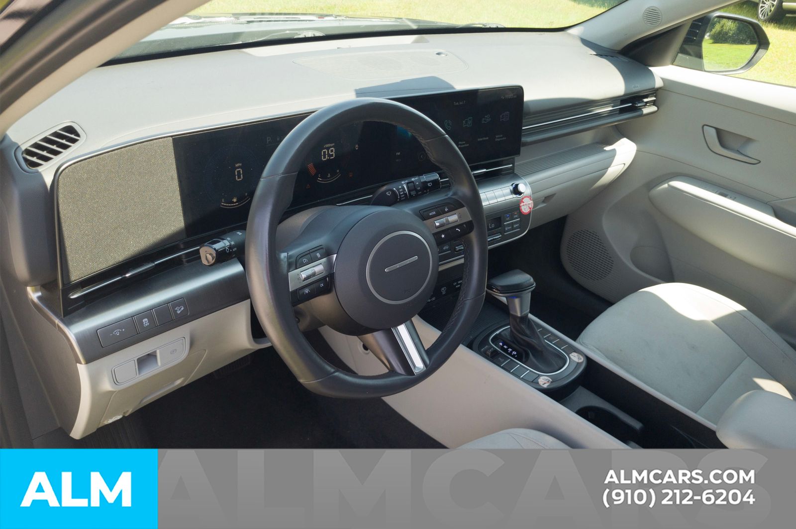Used 2024 Abyss Black Hyundai SEL image 6