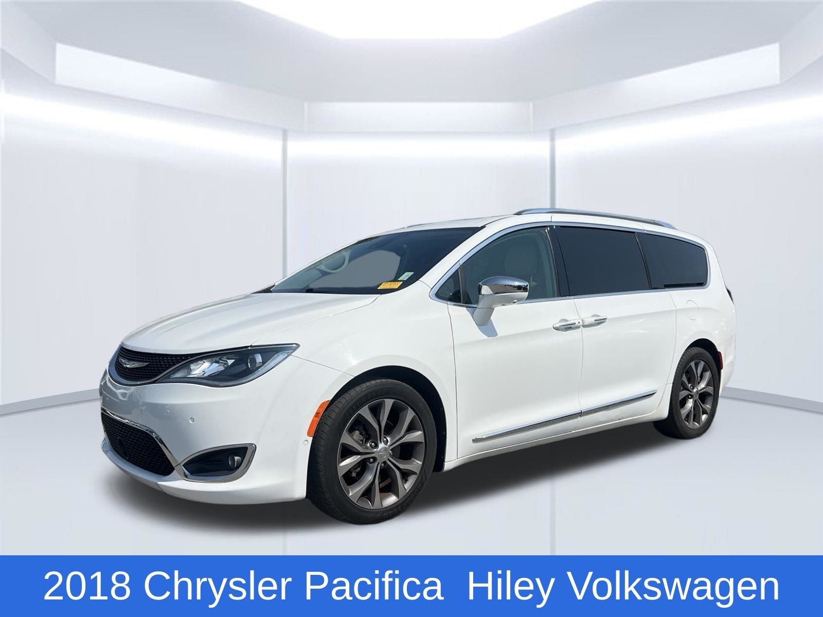 2018 Chrysler Pacifica Blanco (Bright White Clearcoat) Minivan Tracción delantera 9 velocidades Automática