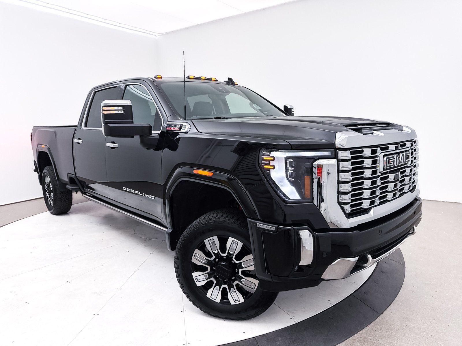 2024 GMC Sierra 2500HD Denali