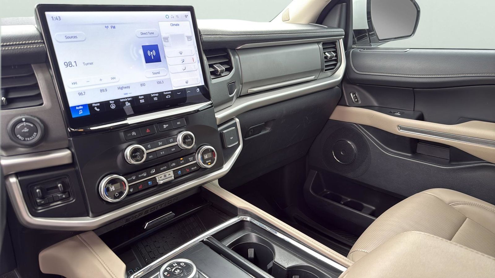 Used Car 2024 Ford Expedition  Xlt For Sale Under $50,000 In Austin, Texas