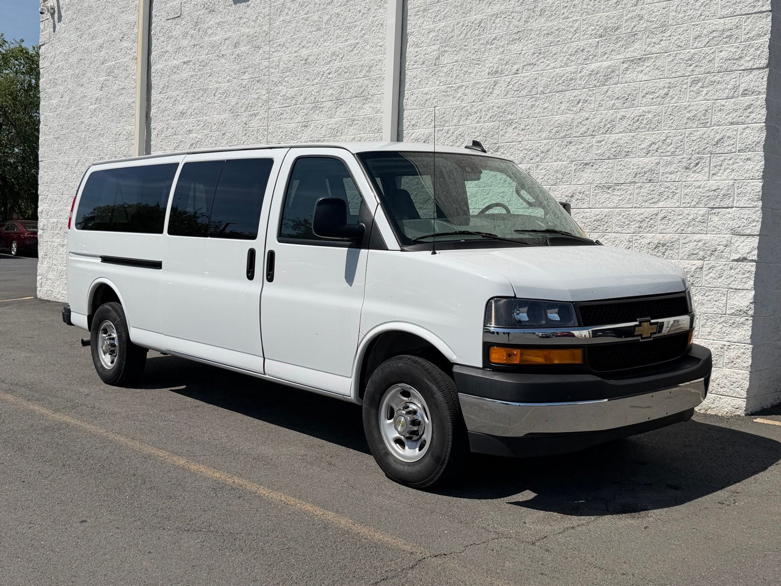 2024 Chevrolet Express 3500 LT Extended RWD