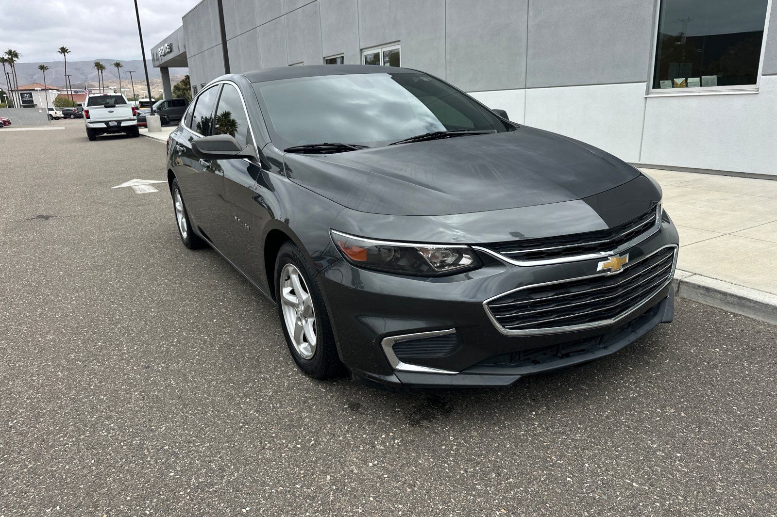 Nightfall Gray Metallic 2017 Chevrolet Malibu Sedan Front-Wheel Drive 6-Speed Automatic