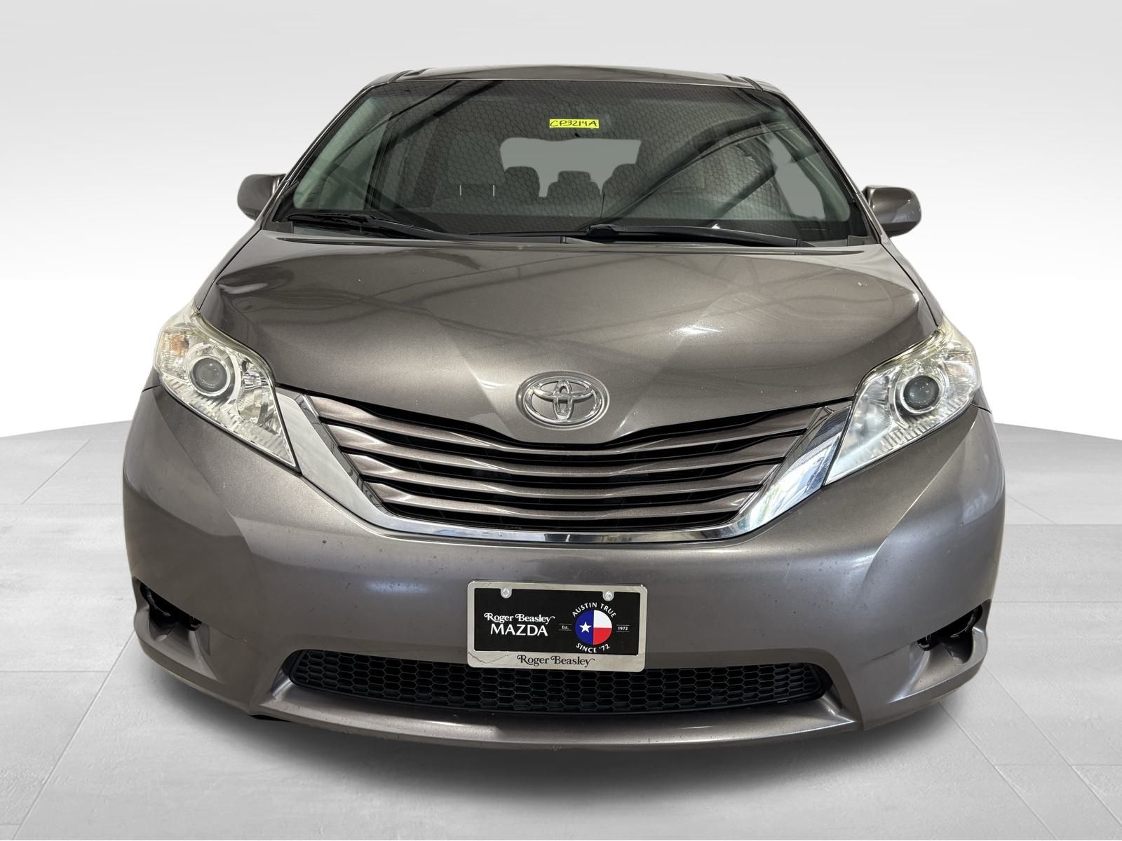Used Car 2015 Toyota Sienna  Le For Sale Under $12,000 In Austin, Texas