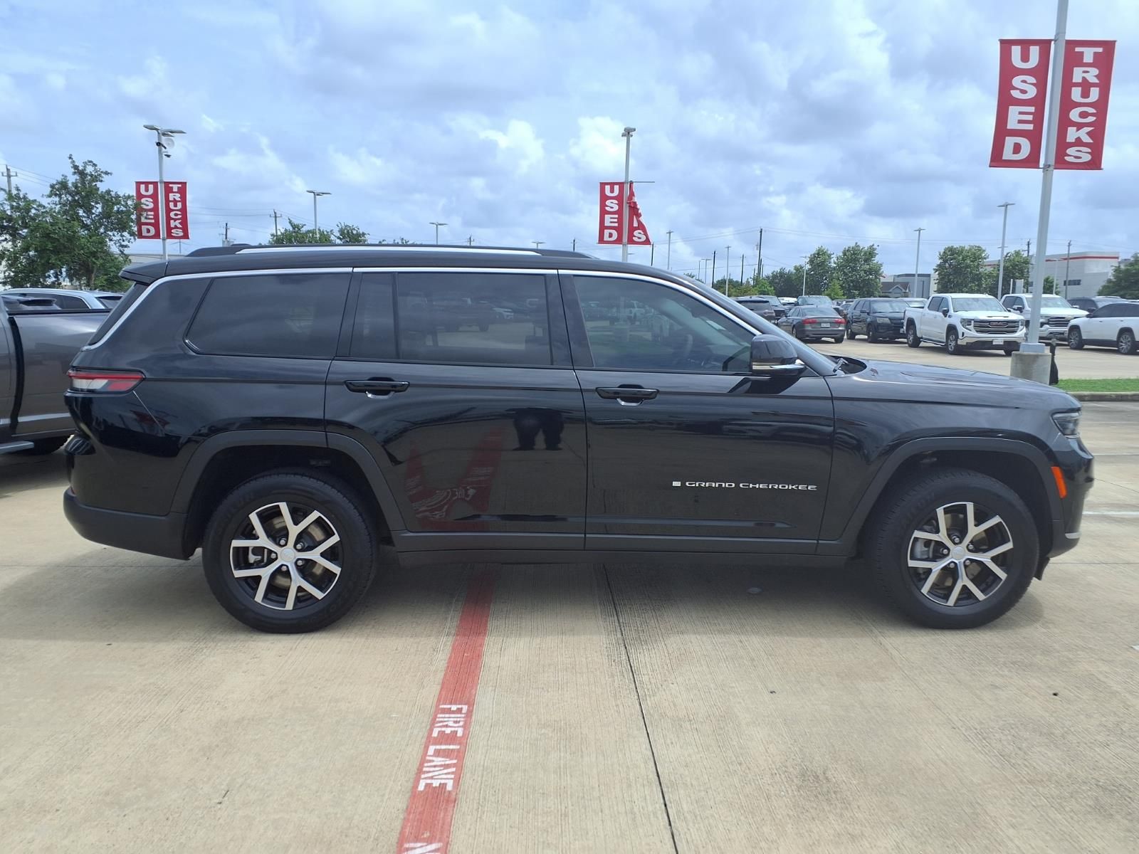 2023 Jeep Grand Cherokee L Limited - 3