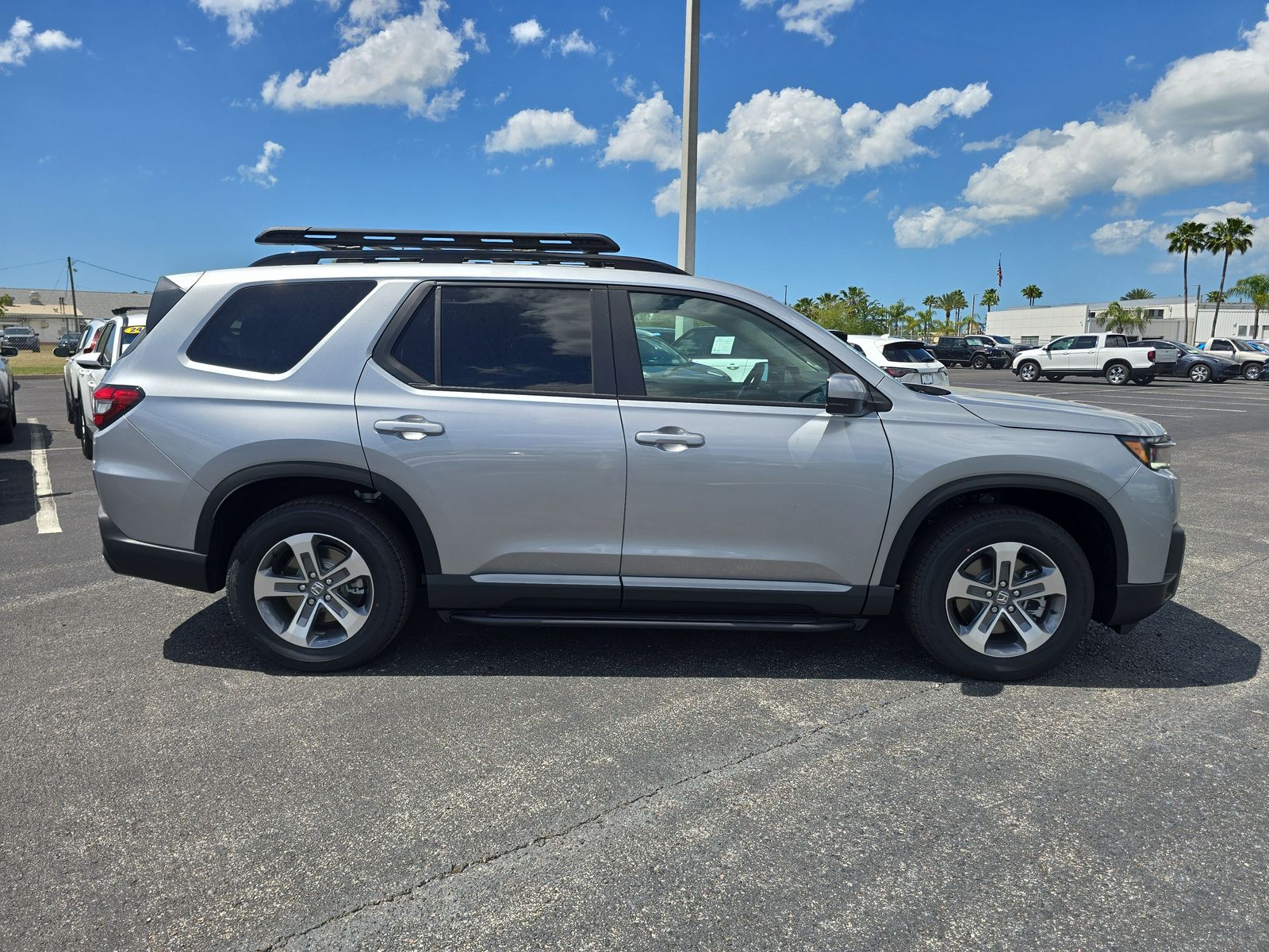 View vehicle photo 3