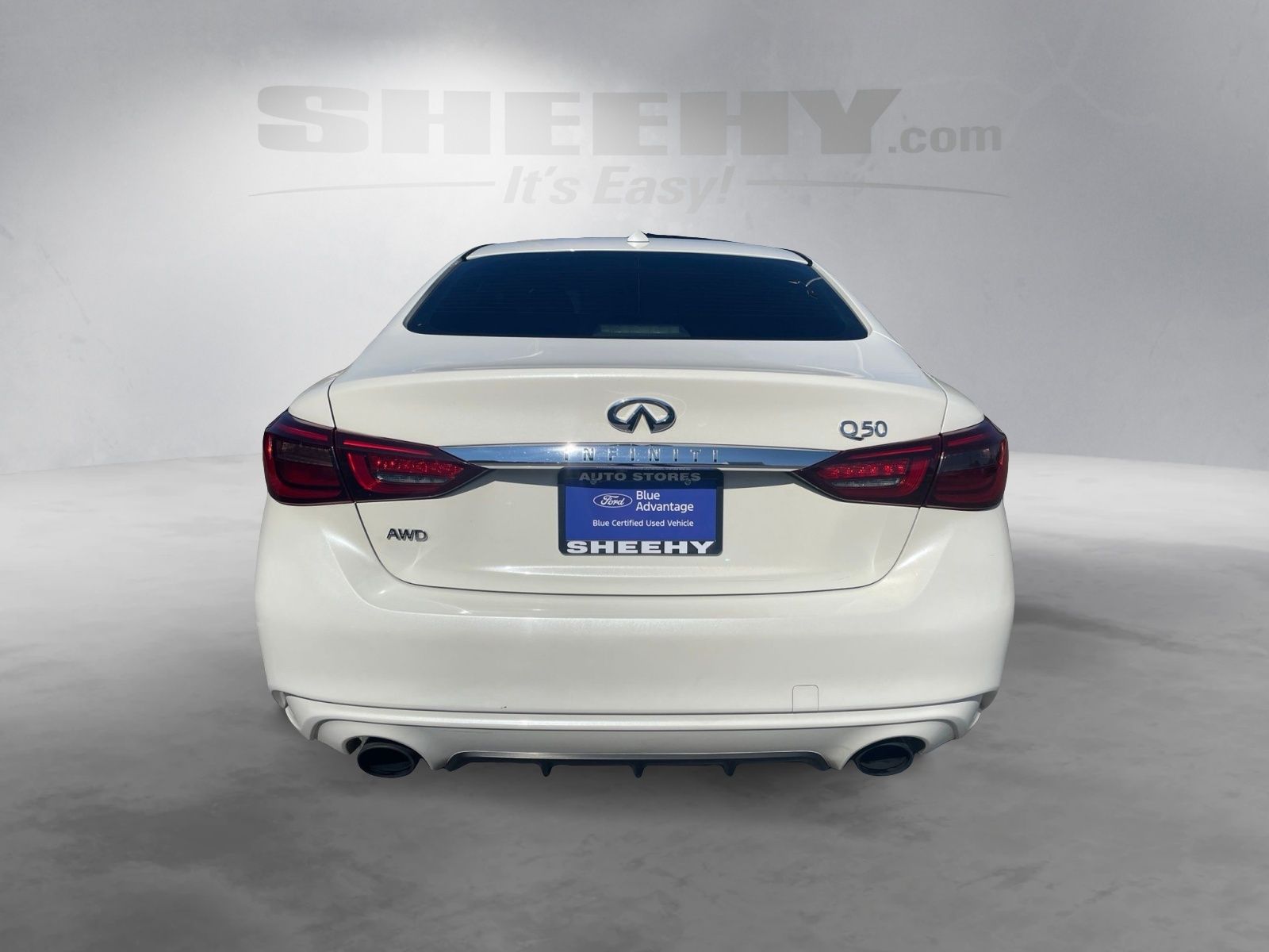 Used 2019 Majestic White INFINITI 3.0t LUXE image 13