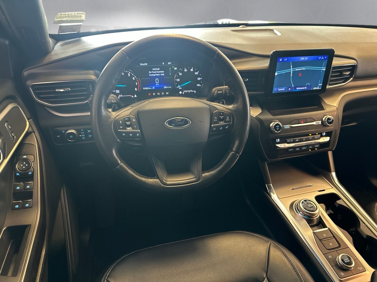 Certified Used 2020 Blue Metallic Ford XLT image 3