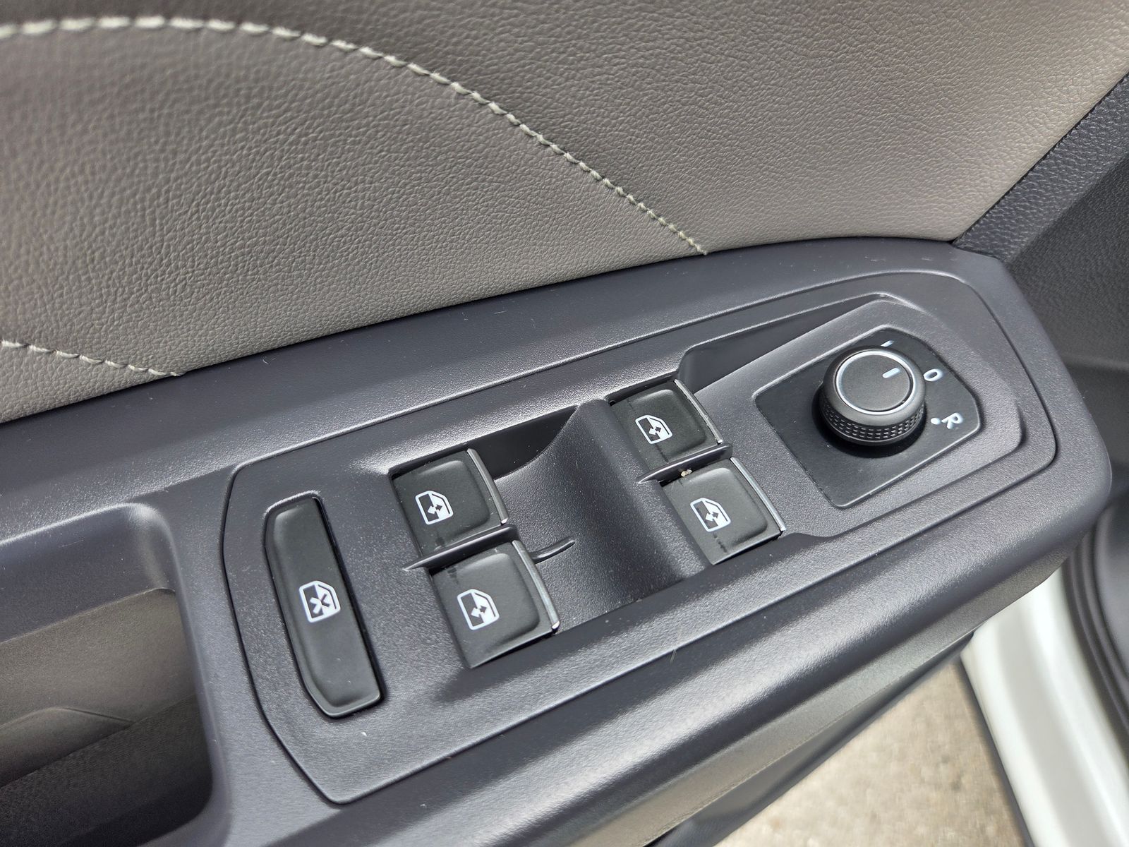 used 2021 Volkswagen Atlas Cross Sport car, priced at $22,950