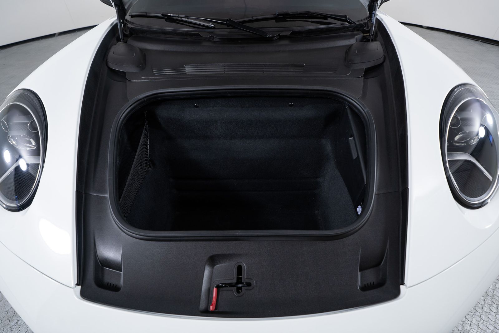 2023 Porsche 911 Carrera S — full photo 34 of 40