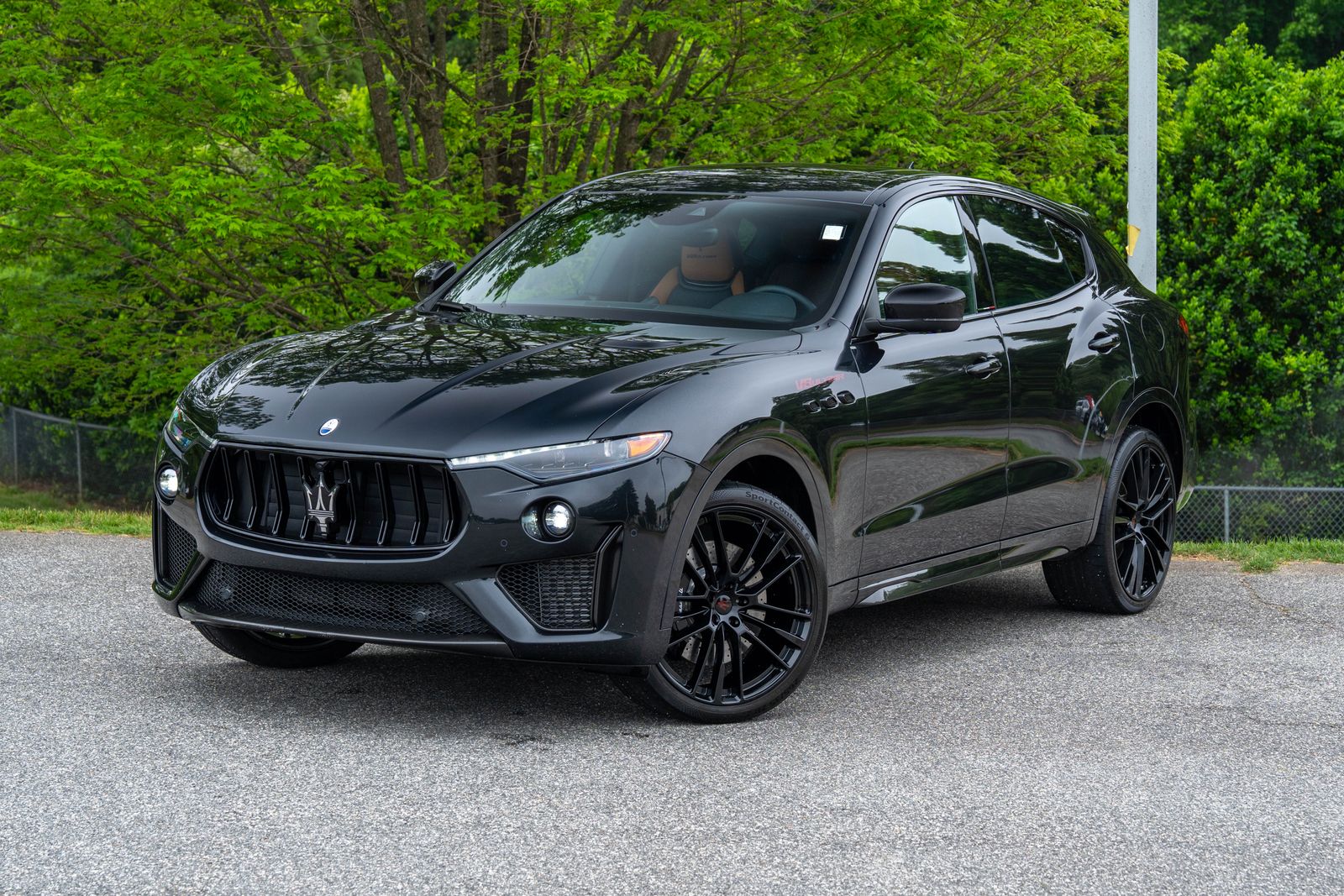 Nero Assoluto Metallic 2024 Maserati Levante Trofeo V8 Ultima AWD SUV / Crossover All-Wheel Drive 8-Speed Automatic