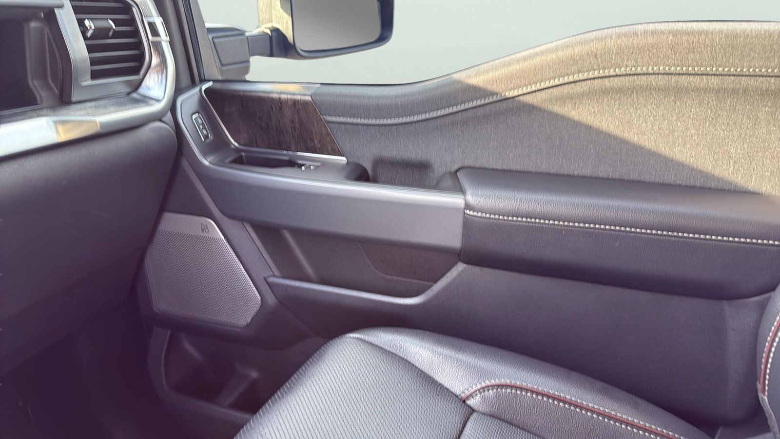 Used Car 2022 Ford F-150  Lariat For Sale Under $40,000 In Austin, Texas