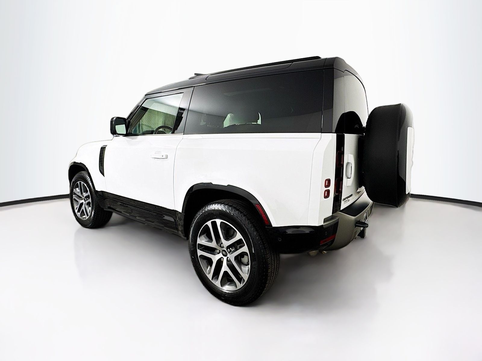View vehicle photo 5