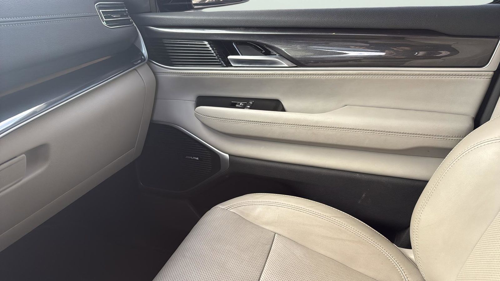 Used Car 2024 Jeep Wagoneer  Base For Sale Under $60,000 In Austin, Texas