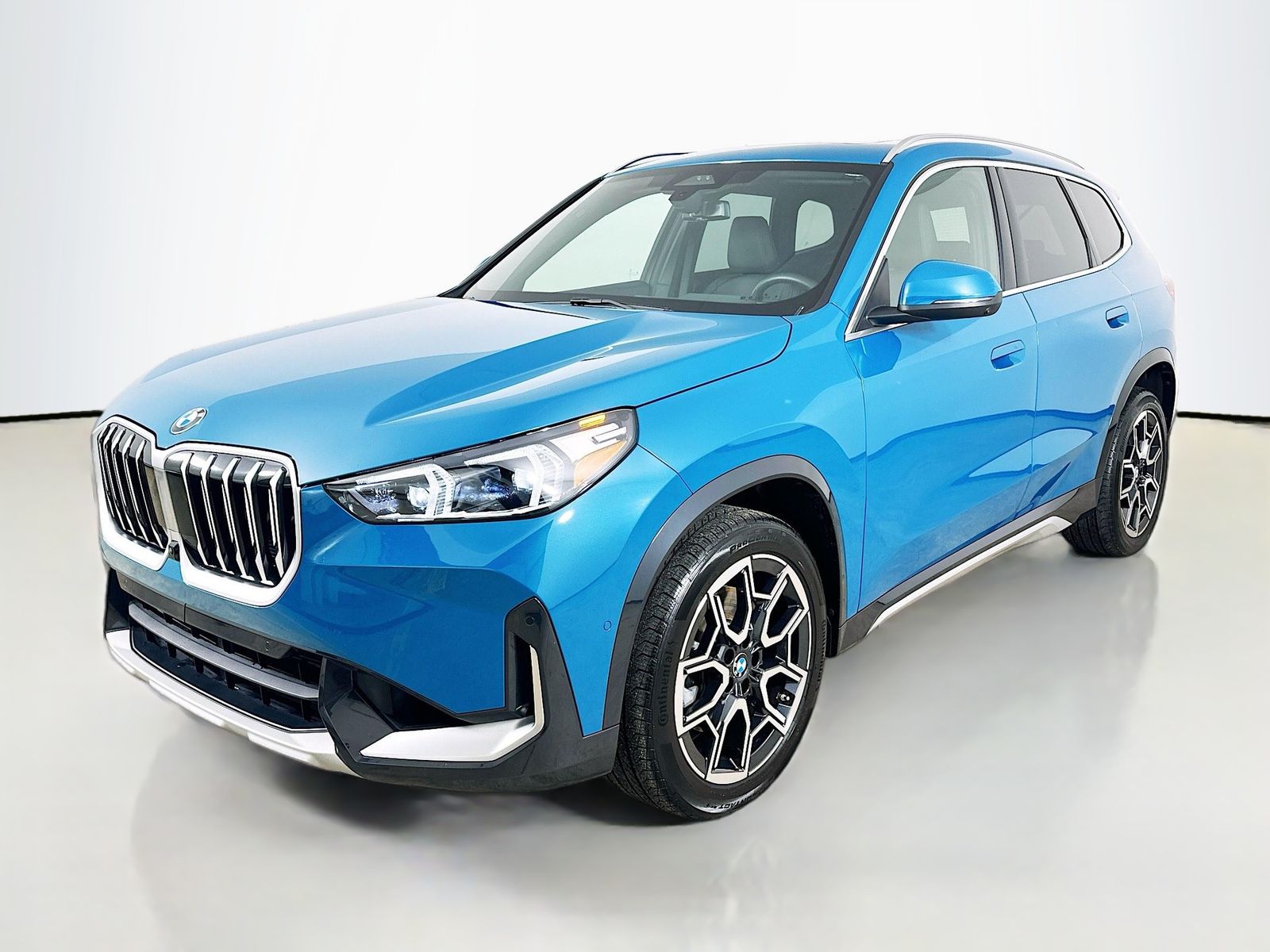 Blue Bay Lagoon Metallic 2025 BMW X1 xDrive28i SUV / Crossover All-Wheel Drive 7-Speed Automatic