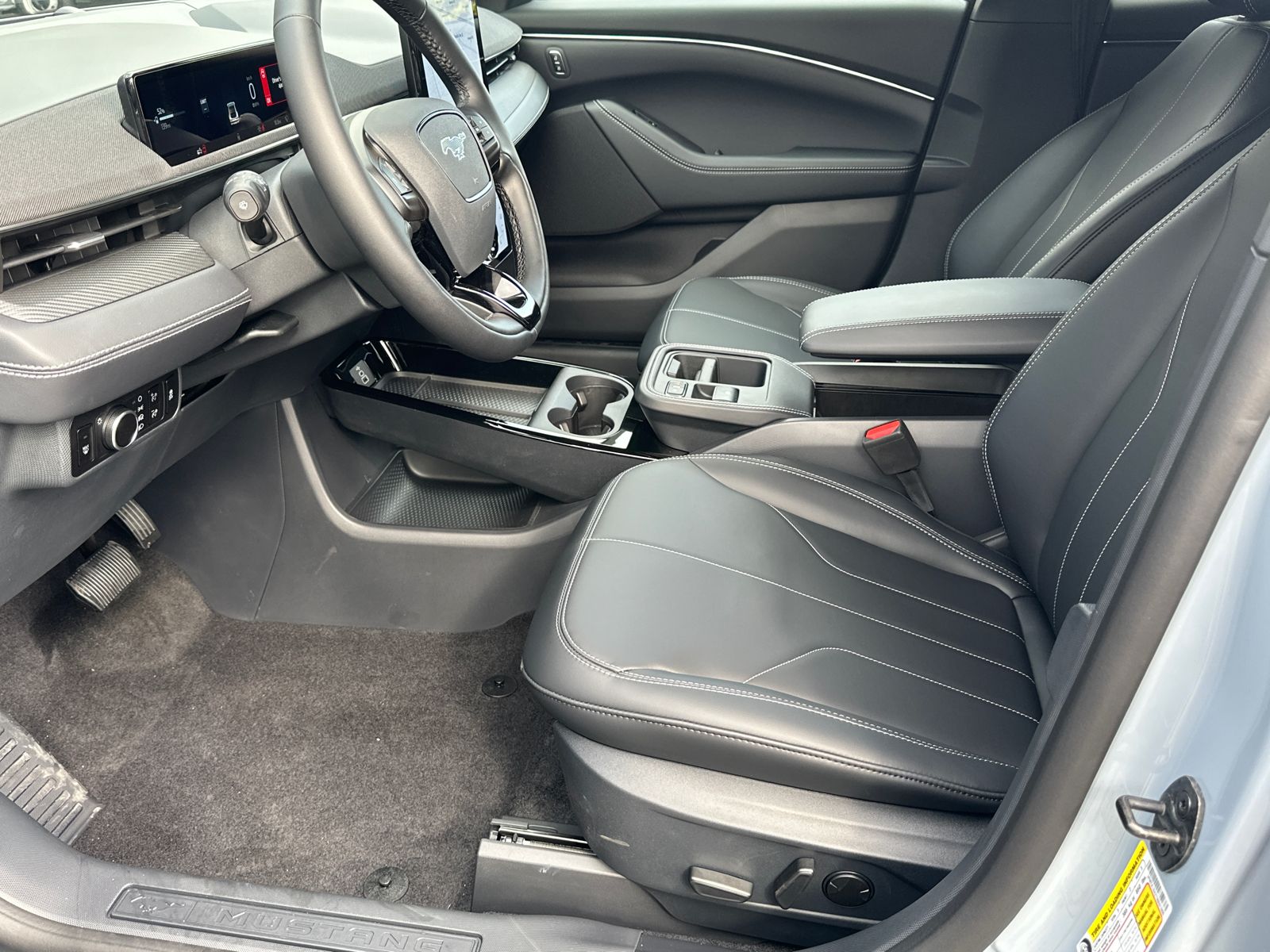 New 2026 Glacier Gray Metallic Tri-coat Ford Select image 10