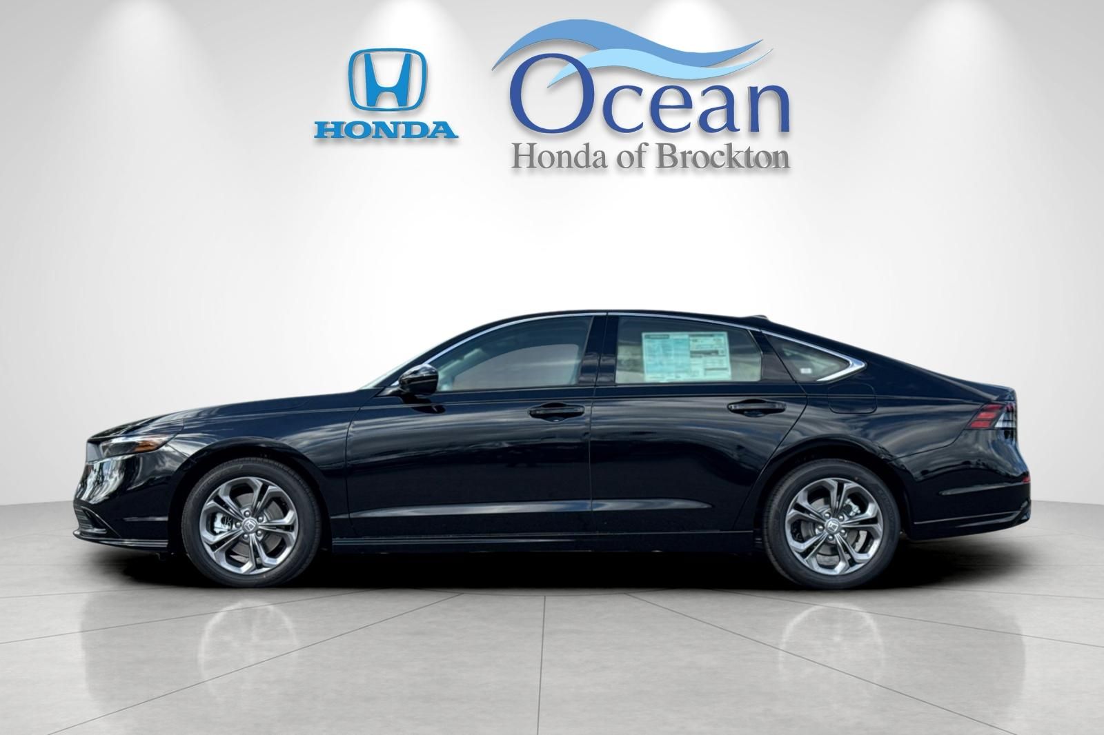 New 2026 Crystal Black Pearl Honda EX-L image 2
