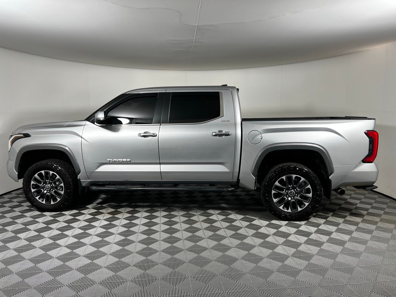 Thumbnail: 2024 Toyota Tundra - 8