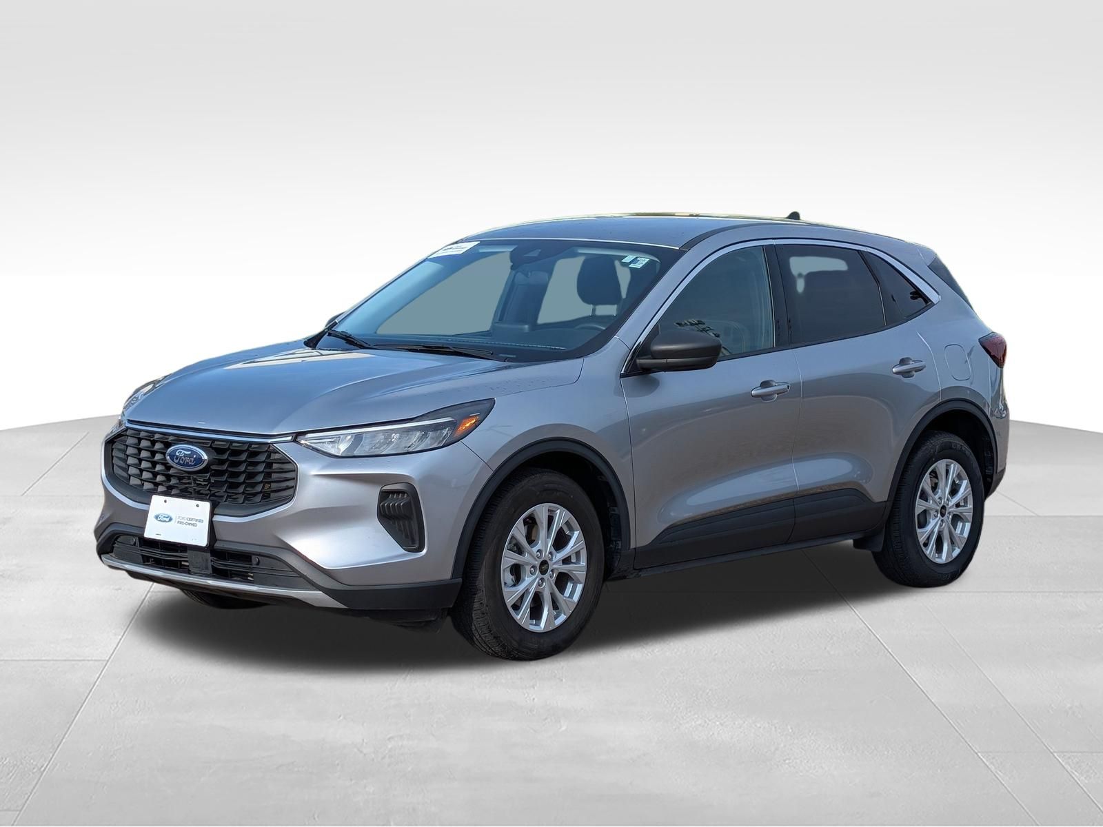 Iconic Silver Metallic 2024 Ford Escape SUV / Crossover Front-Wheel Drive 8-Speed Automatic