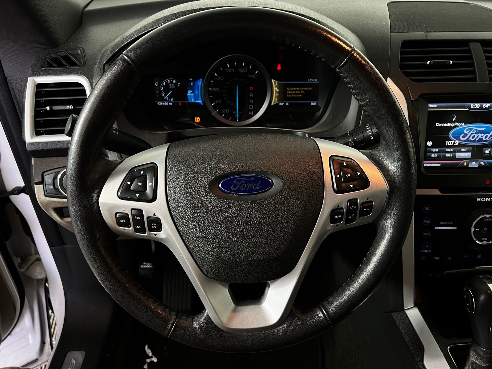 Thumbnail: 2012 Ford Explorer - 10