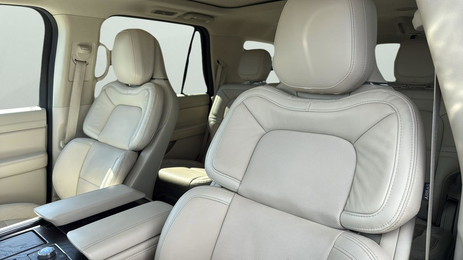 Used Car 2021 Lincoln Navigator  Reserve For Sale Under $50,000 In Austin, Texas