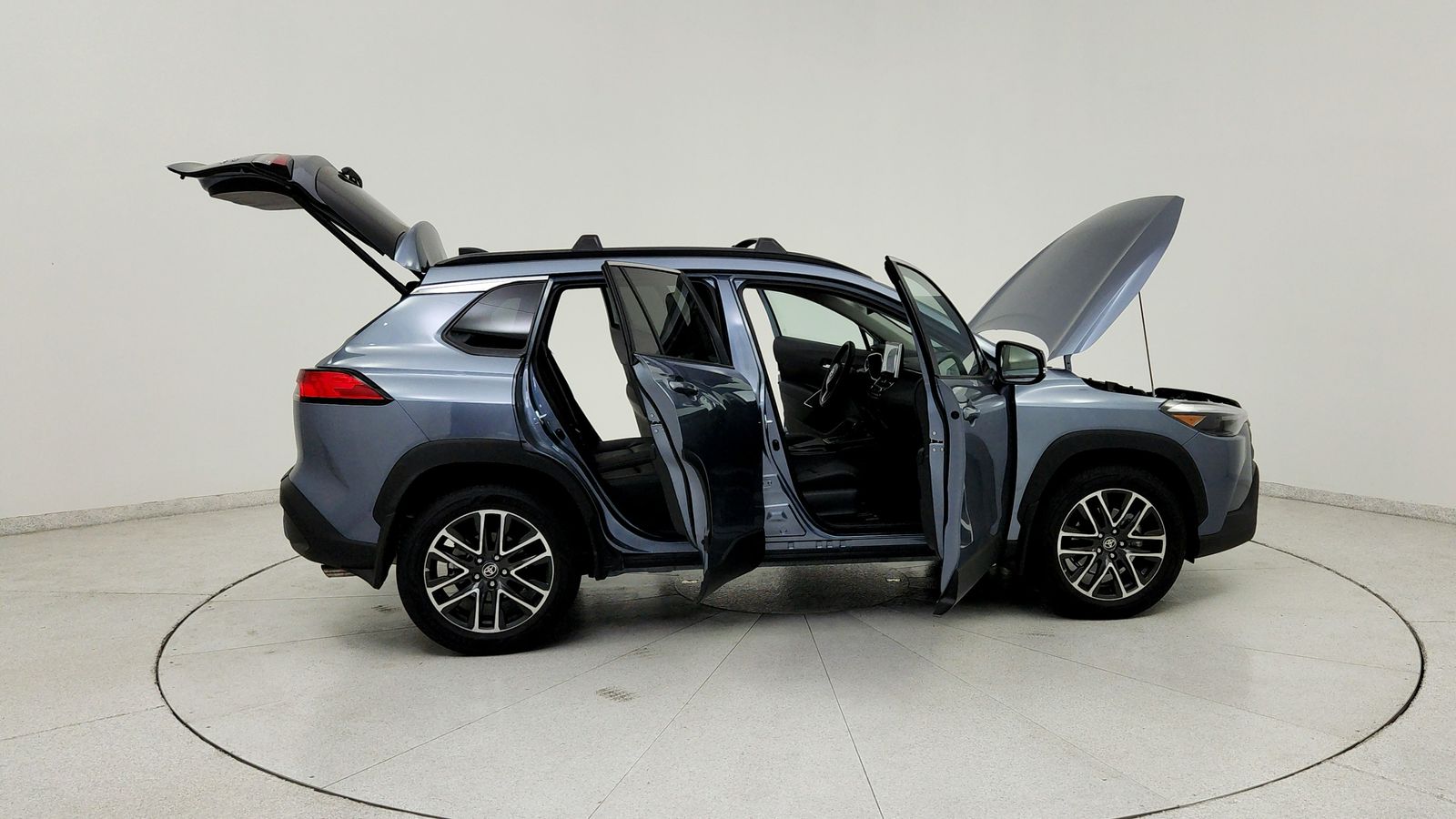 Used 2026  Toyota XLE image 14