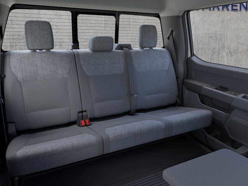 New 2026 Oxford White Ford XLT image 11