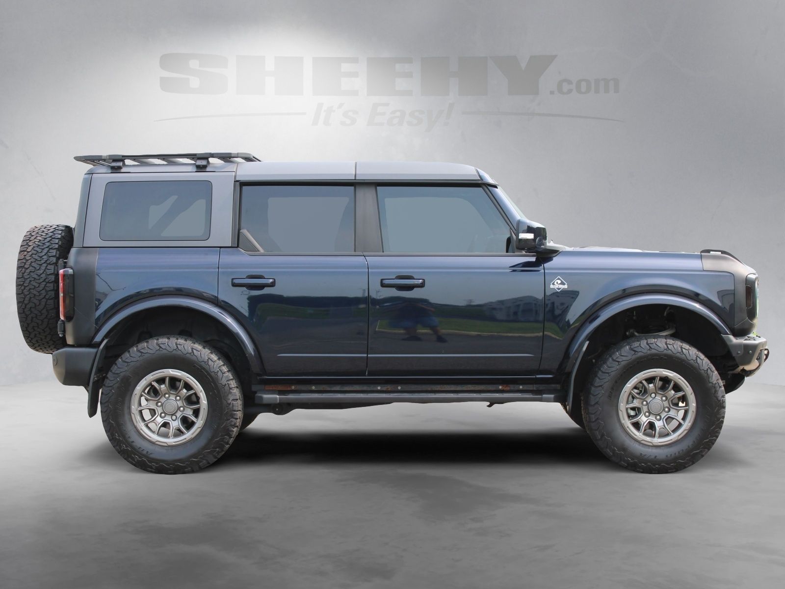 Used 2021 Blue Ford Outer Banks image 10