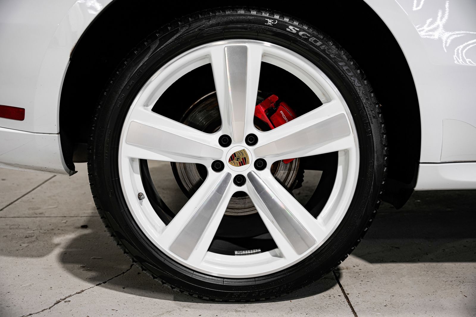 2023 Porsche Macan S — photo 52