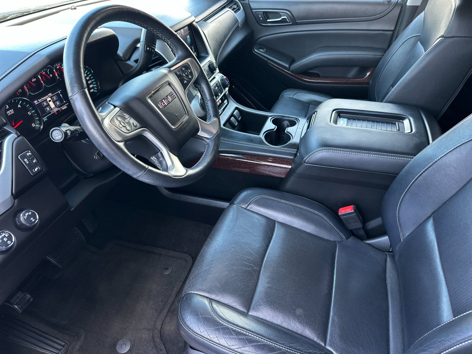 used 2017 GMC Yukon car, priced at $23,498