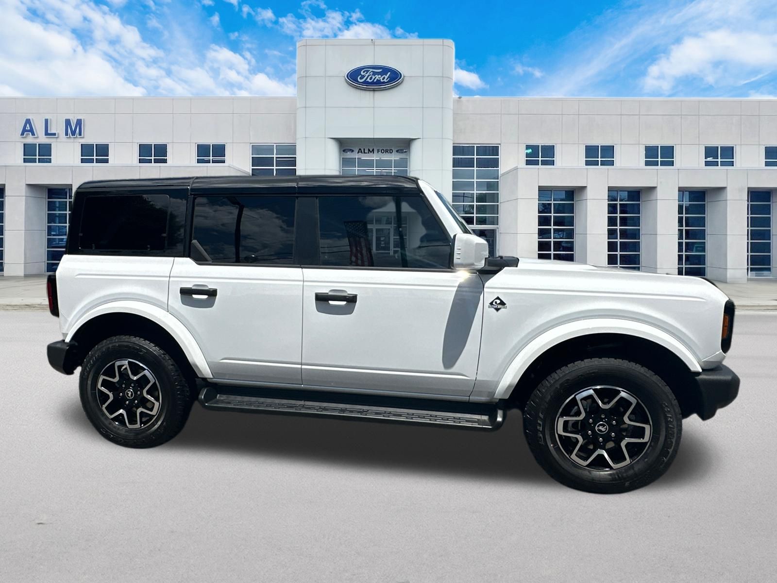 New 2026 Oxford White Ford Outer Banks® image 5
